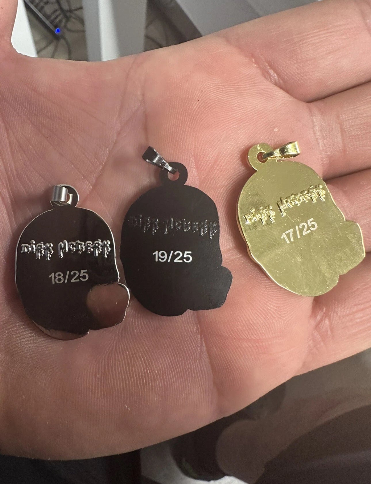 Slightly Stoopid Pendant Set