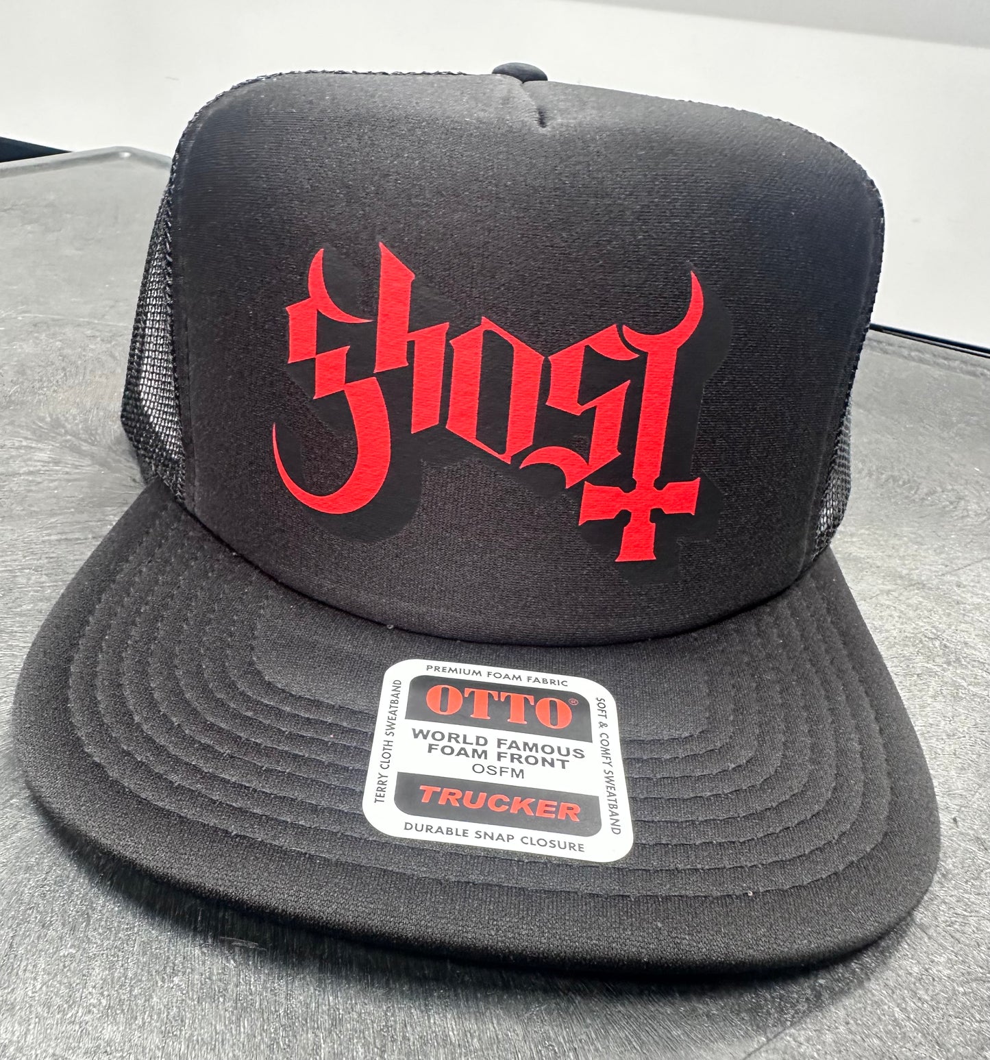 Fantasma Trucker Hat