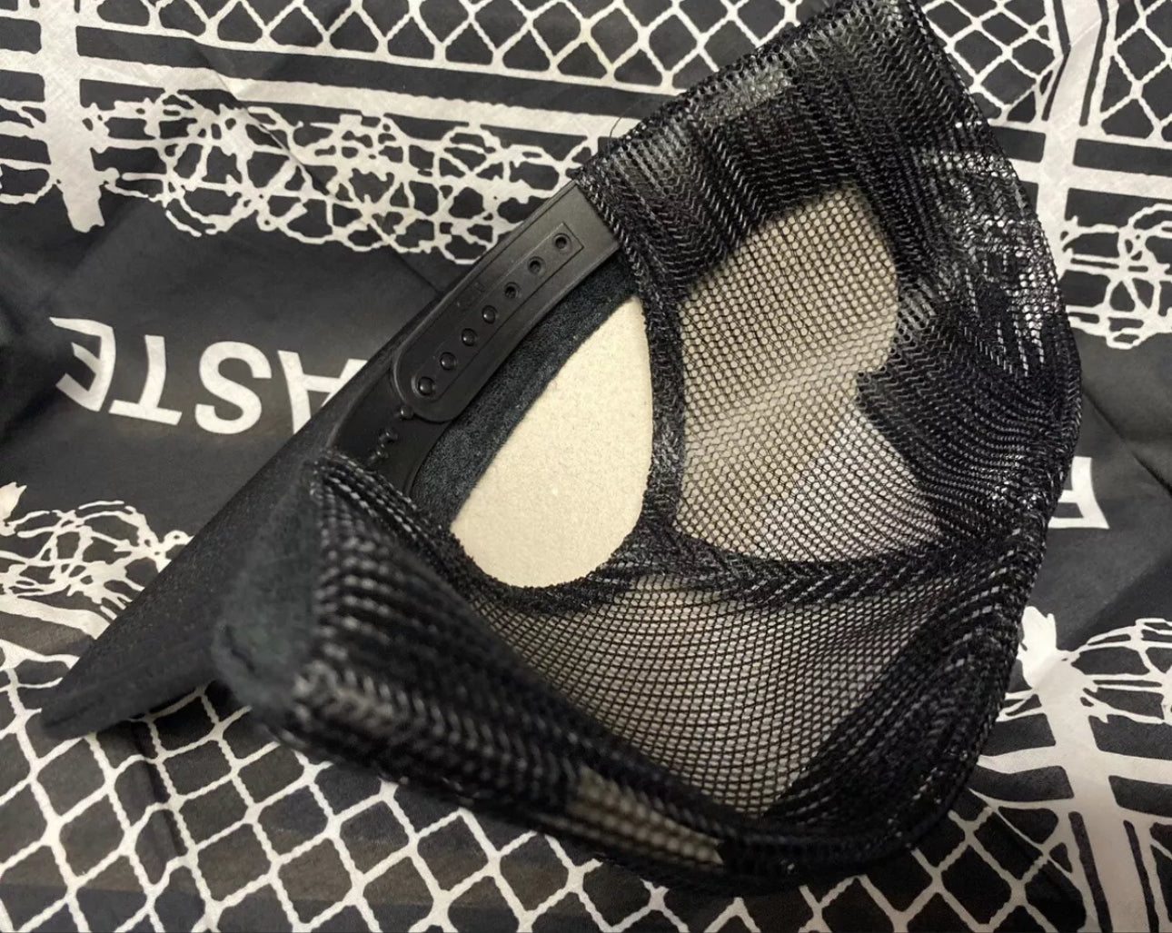 SLIPKNOT trucker hat