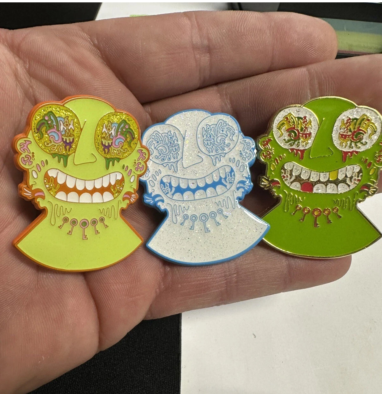 Bumpin Uglies - Buzz Pin Set